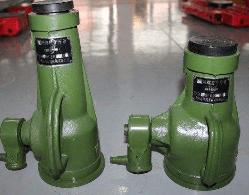 暖心丈夫用螺旋千斤頂自制制糖工具,省時又省力