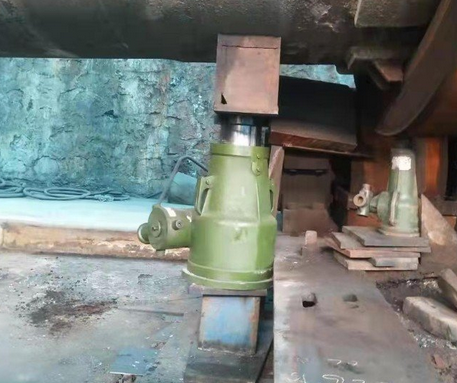 螺旋千斤頂在拆除化工設(shè)備方面的應(yīng)用