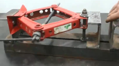怎么利用剪式千斤頂制作一個簡易的臺鉗