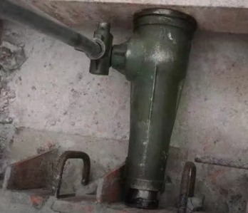 螺旋千斤頂?shù)陌踩禂?shù)比液壓千斤頂高